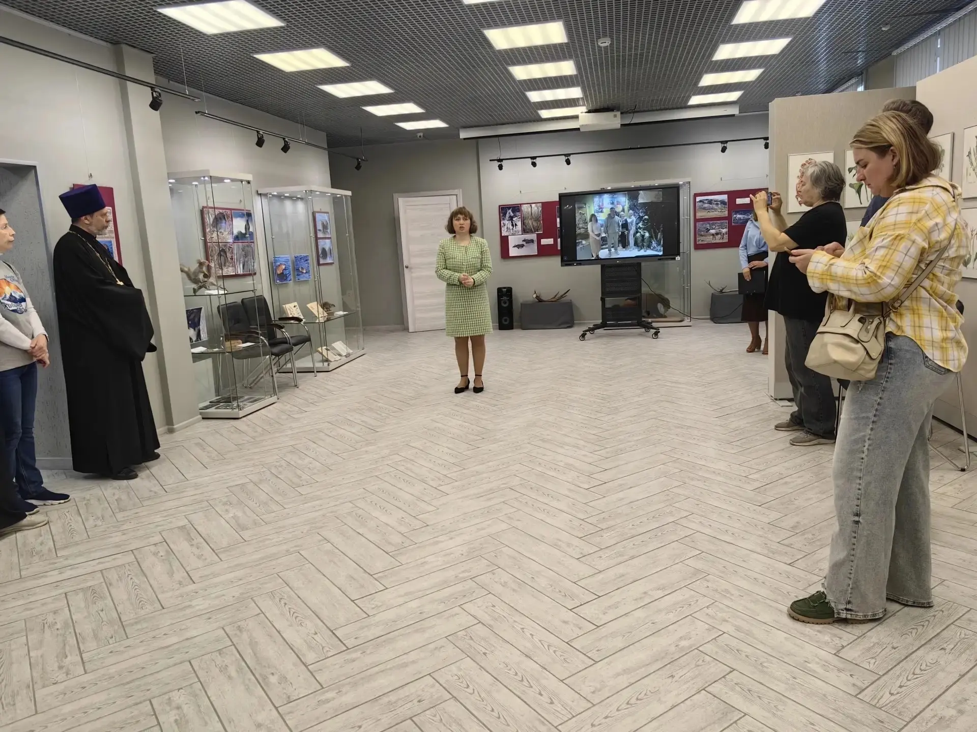 По инициативе Старовойтова Евгения Михайловича, при поддержке администрации города Кировска, Кировск