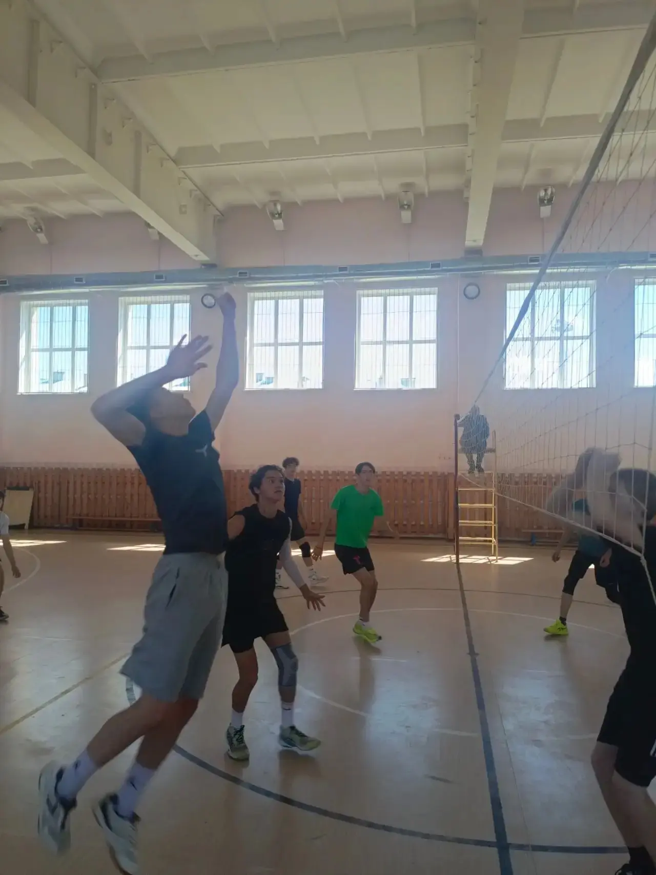🏐 Волейбольный турнир в честь Дня Республики: ярко, спортивно, по-шумерлински!