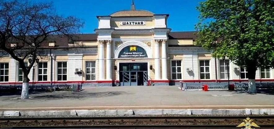 «Из любопытства»: десять подростков вломились в депо в Каменоломнях