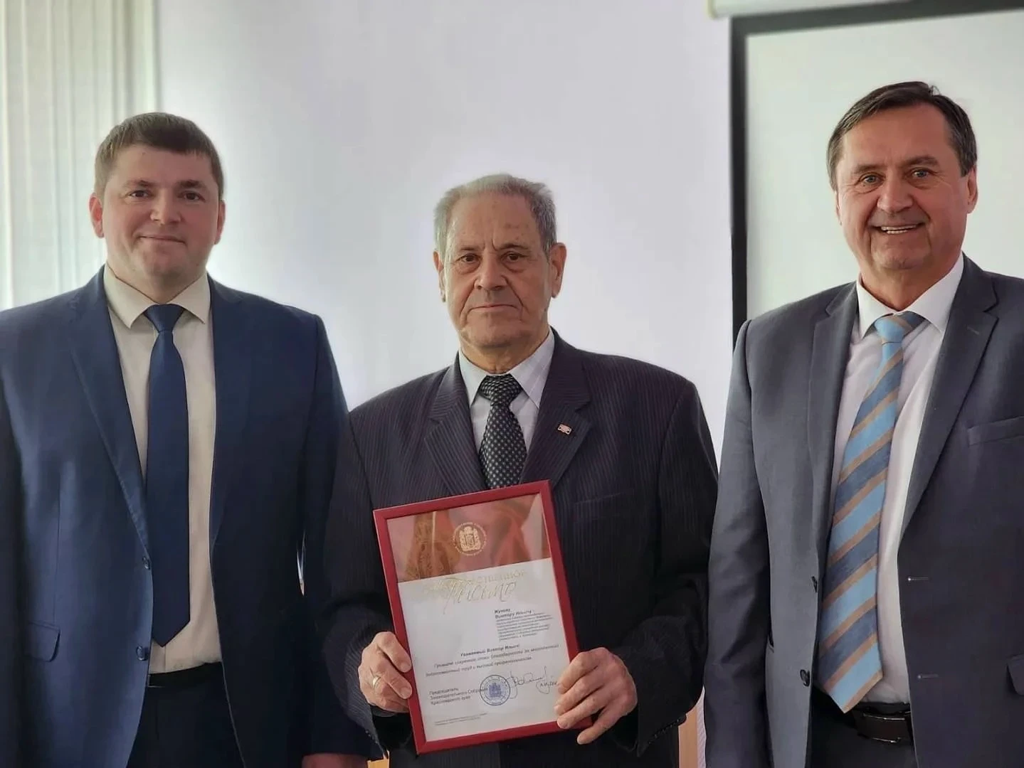 👷‍♂ Профессор Виктор Ильич Жуков отмечает 85-летие и 60 лет научно-педагогической деят...
