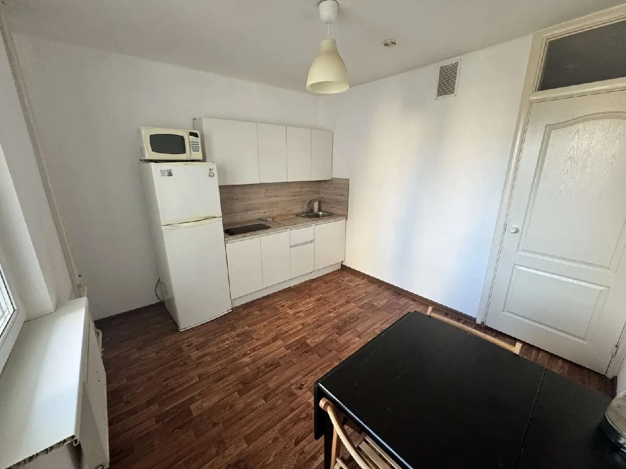 Продаётся 1 ком. квартира, 8/16эт., 37/10/18 м²
Цена: 4 200 000 ₽
г. Краснодар, Прикубанский район, 