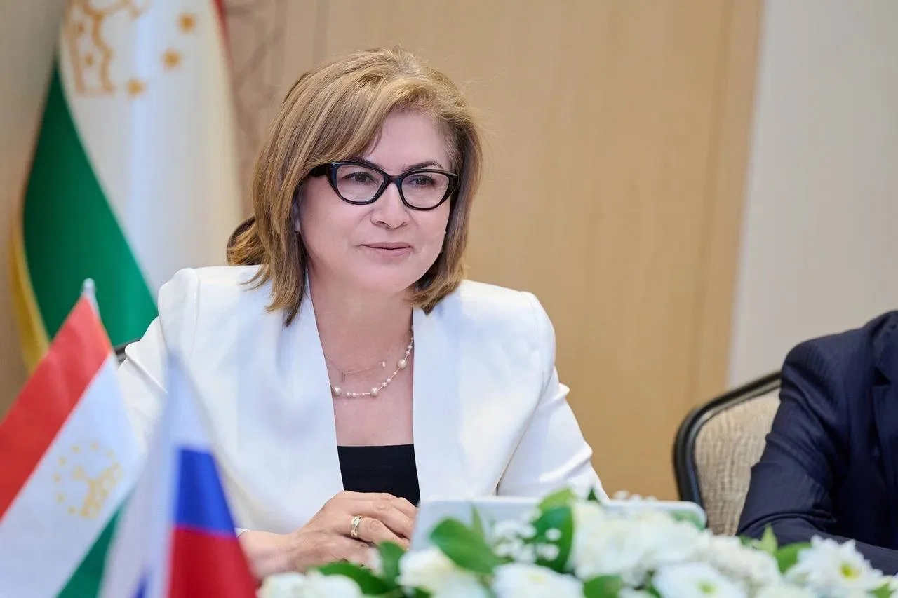 Прибыла с рабочим визитом в Республику Таджикистан  В рамках открытия в Душанбе Дней культуры России