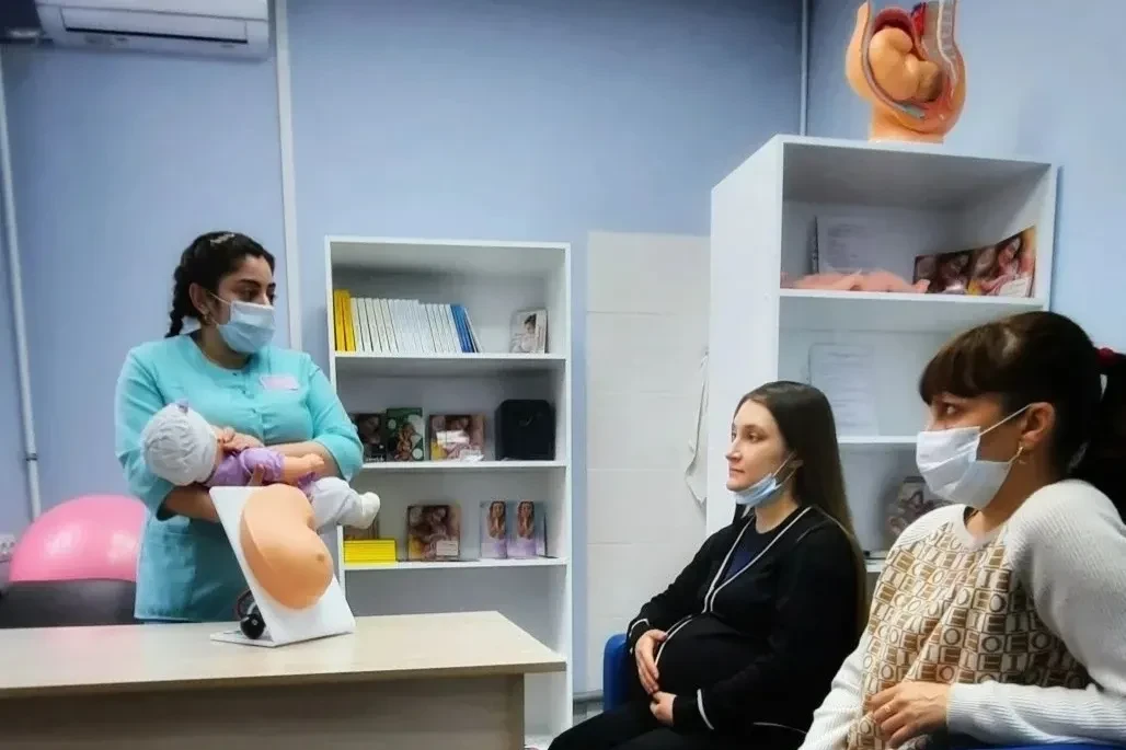 Сегодня в нашей женской консультации прошло трогательное и полезное мероприятие – Школа...