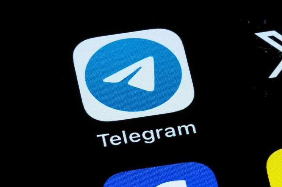 Telegram удалили из App Store в Индии

Власти страны заблокировали мессенджер до 22 июня из-за утече