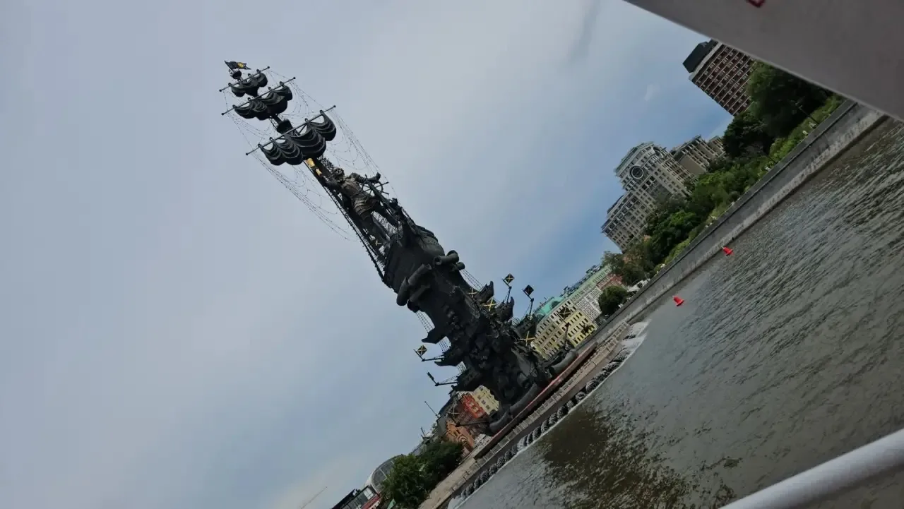 Участвуем в  летней школьной акции"Мои чудесные летние приключения"☀🚅📸