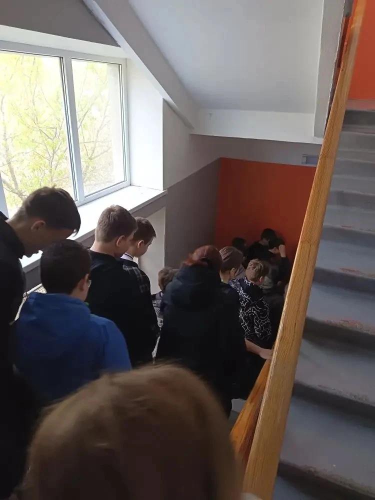 📢 В рамках «Недели безОпасности» в нашей школе прошла тренировочная эвакуация. И для учеников, и для