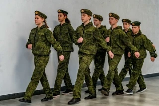 🇷🇺 19 февраля 2026 г. на базе нашей школы прошла историко-патриотическая военно-спортивная игра «Впе