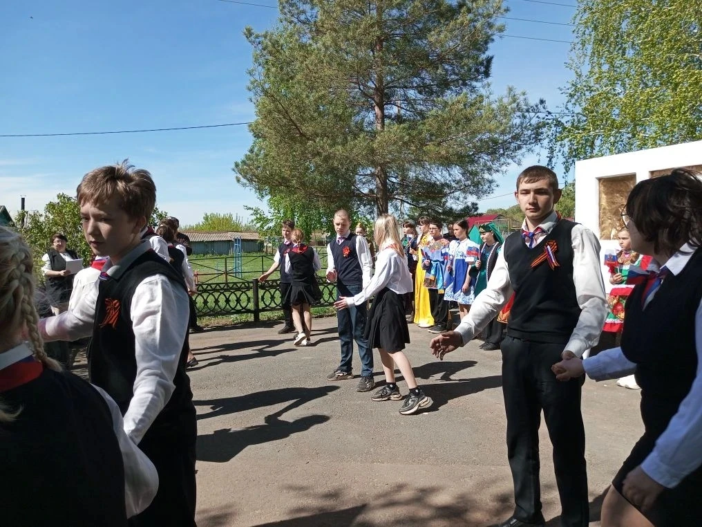 Вальс Победы: кружимся в ритме памяти 🕊️