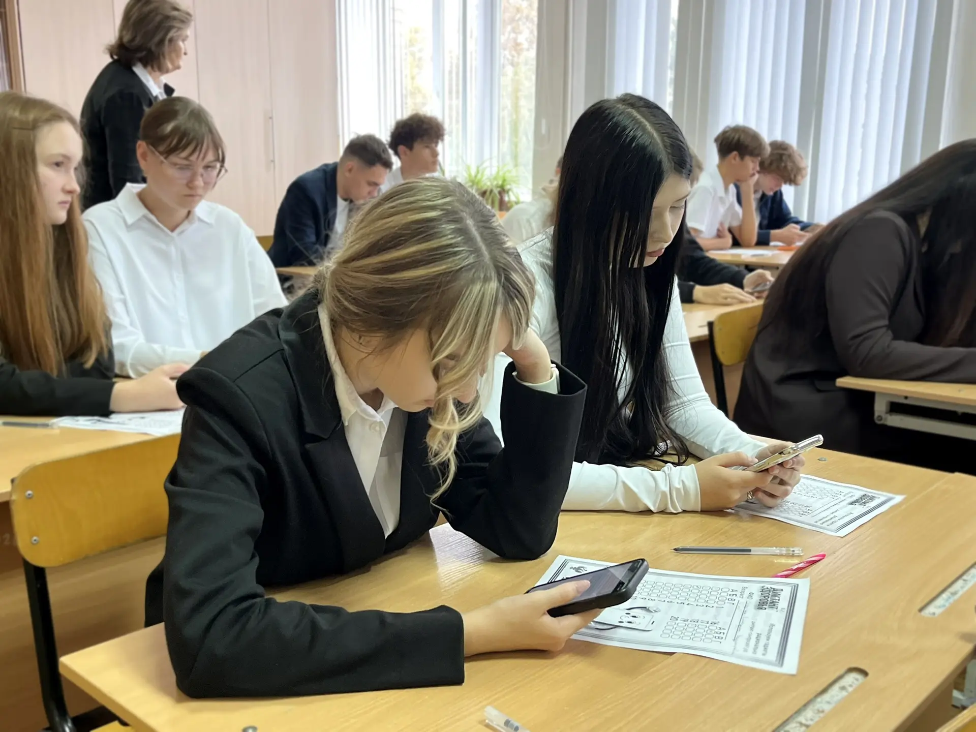 ЗДОРОВЬЕ - ЭТО ТОЖЕ НАУКА | Старшеклассники написали «Диктант Здоровья» под руководство...