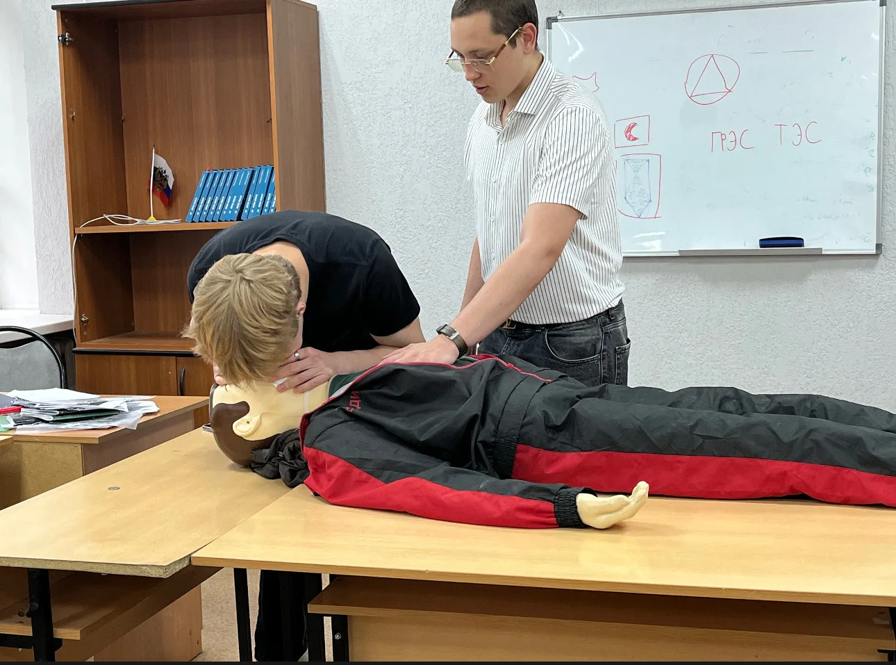 🗓️01 июня 2026 года инструктором по оказанию первой помощи и преподавателем ОБЗР Антон...