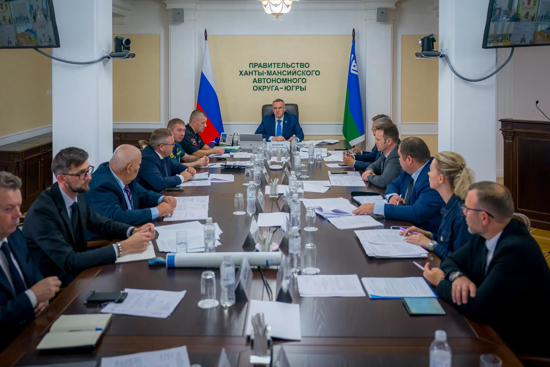 Провел внеочередное заседание Комиссии по обеспечению безопасности дорожного движения, ...