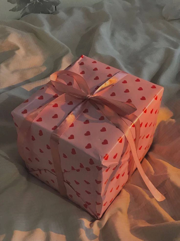 Когда прийти в гости «с пустыми руками» — это нормально? 🎁

Многие уверены: появиться у кого-то в г