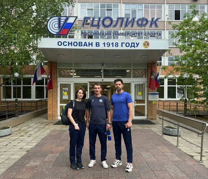 🎉Сегодня день рождения отмечает тренер спортшколы по волейболу Артем Анатольевич Бутьк...