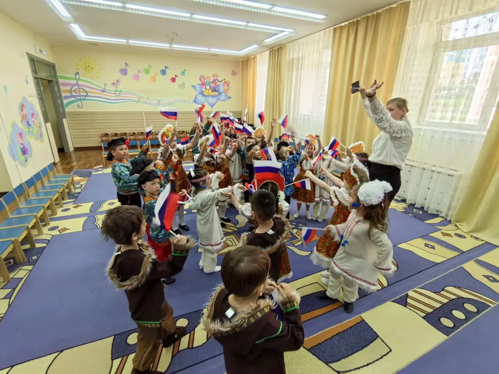 Квест- игра «Жар-птица спасает Россию».
В МБДОУ «Детский сад «Сказка» городского округа Анадырь» для