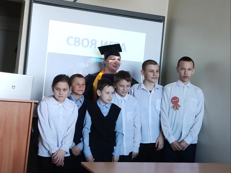 Сегодня в нашей школе прошла увлекательная интеллектуальная игра «Своя игра» для обучаю...