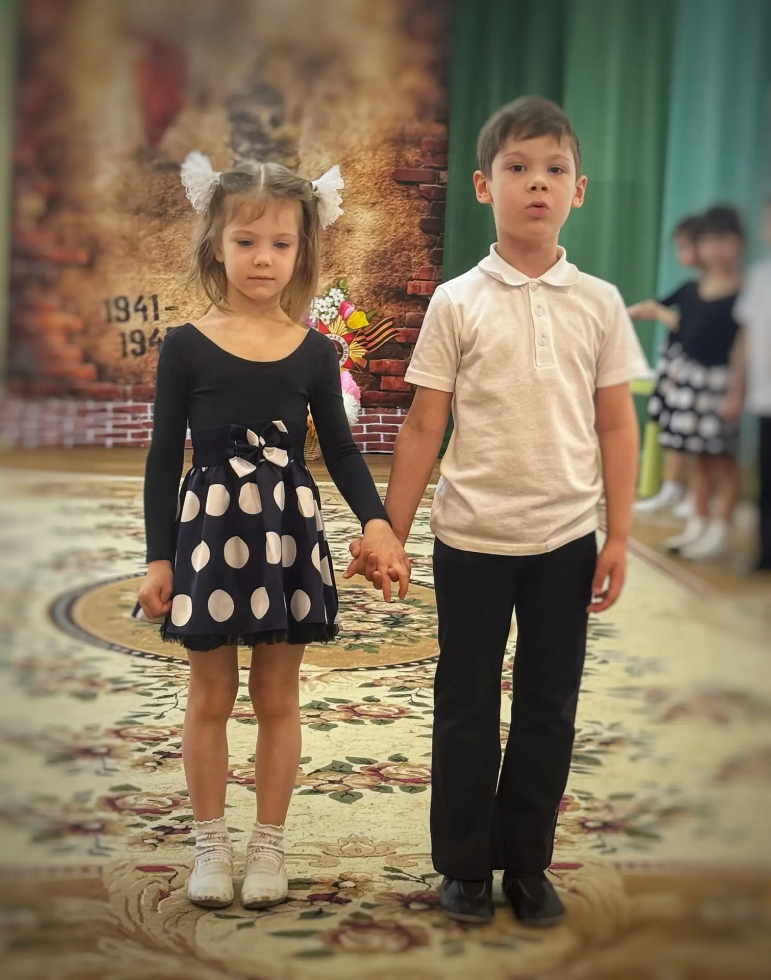 Память, которая звучит в детских сердцах 💫  🎖 В ДК №5 прошёл трогательный праздничный досуг, посвящё