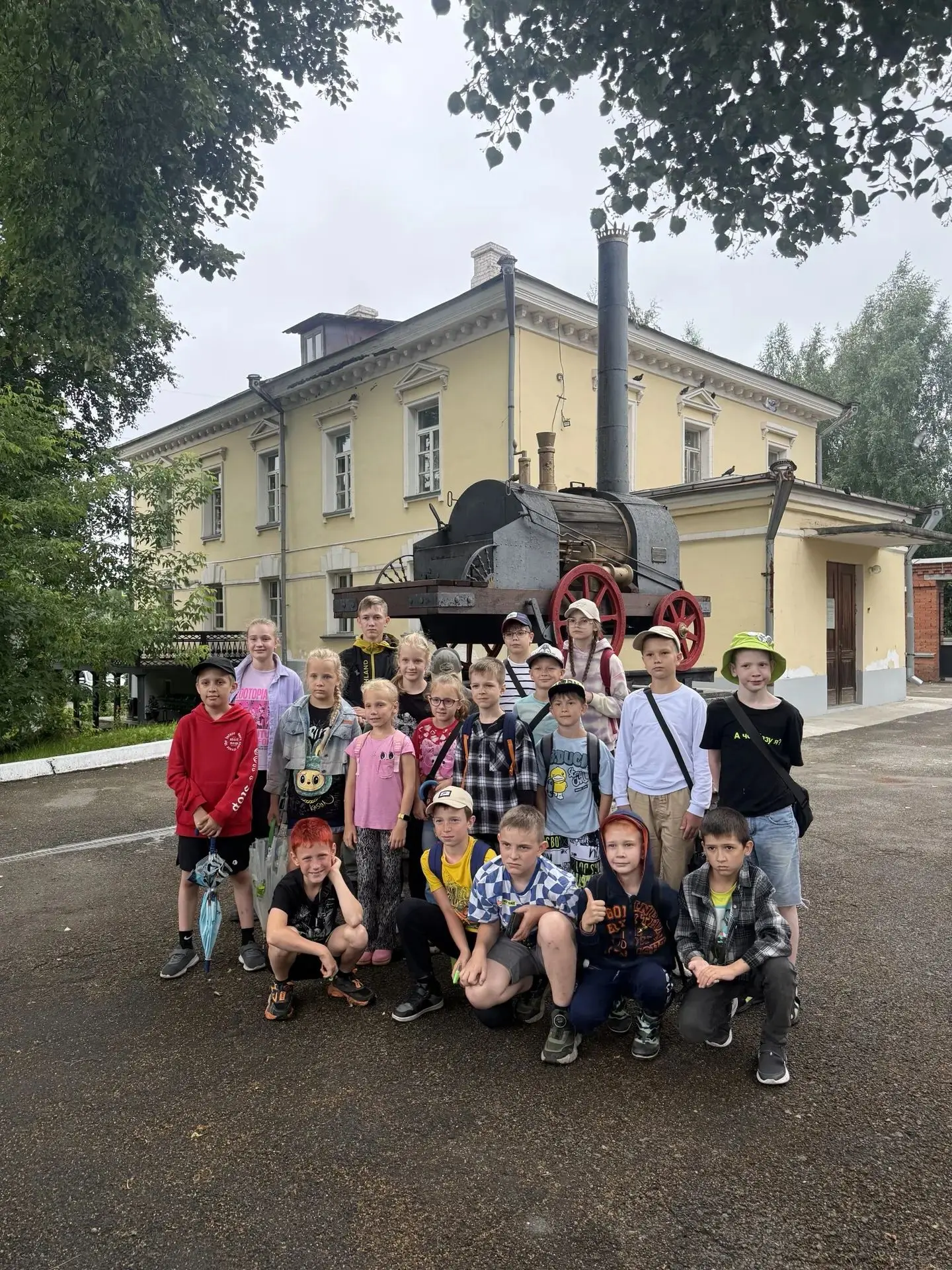 ⚙️ Механика и творчество в ЛДП #ГорСЮТ

🚂 Ребята из лагеря Ленинского района сегодня посетили музей