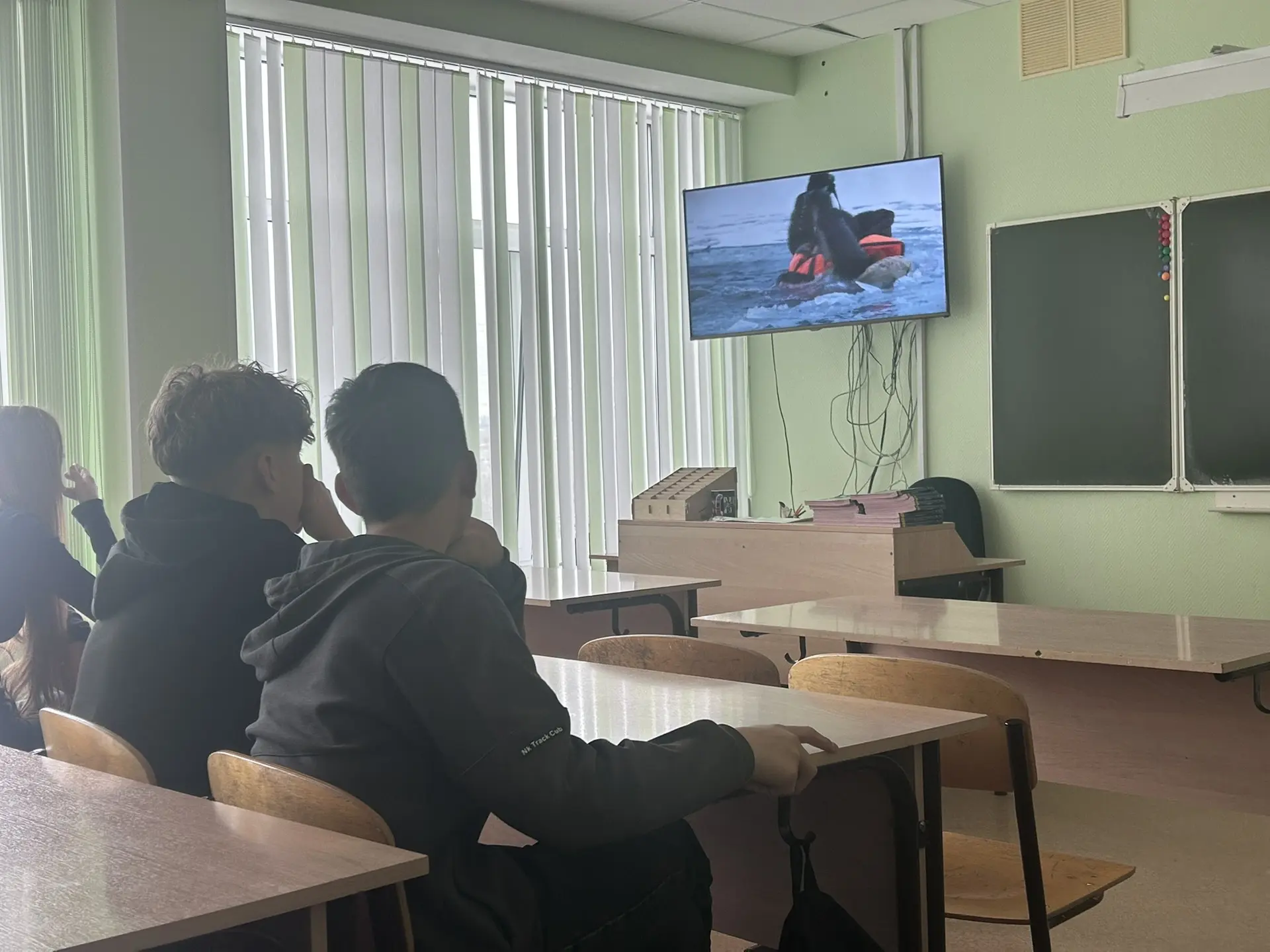 🔥 Безопасность на водоёме зимой: важные правила помним всегда! 🔥  В нашей школе в Стройкерамике прош