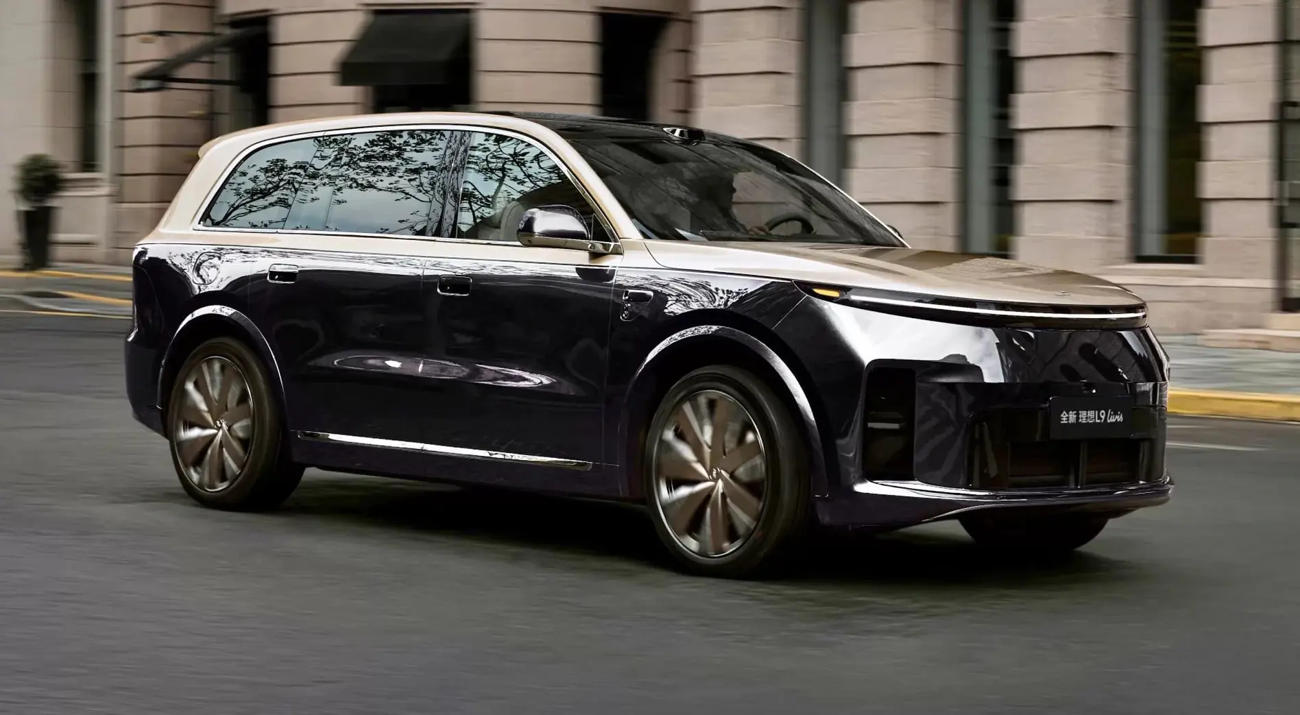 Li Auto представил кроссовер L9 второго поколения  Li Auto запустила продажи  флагманского кроссовер