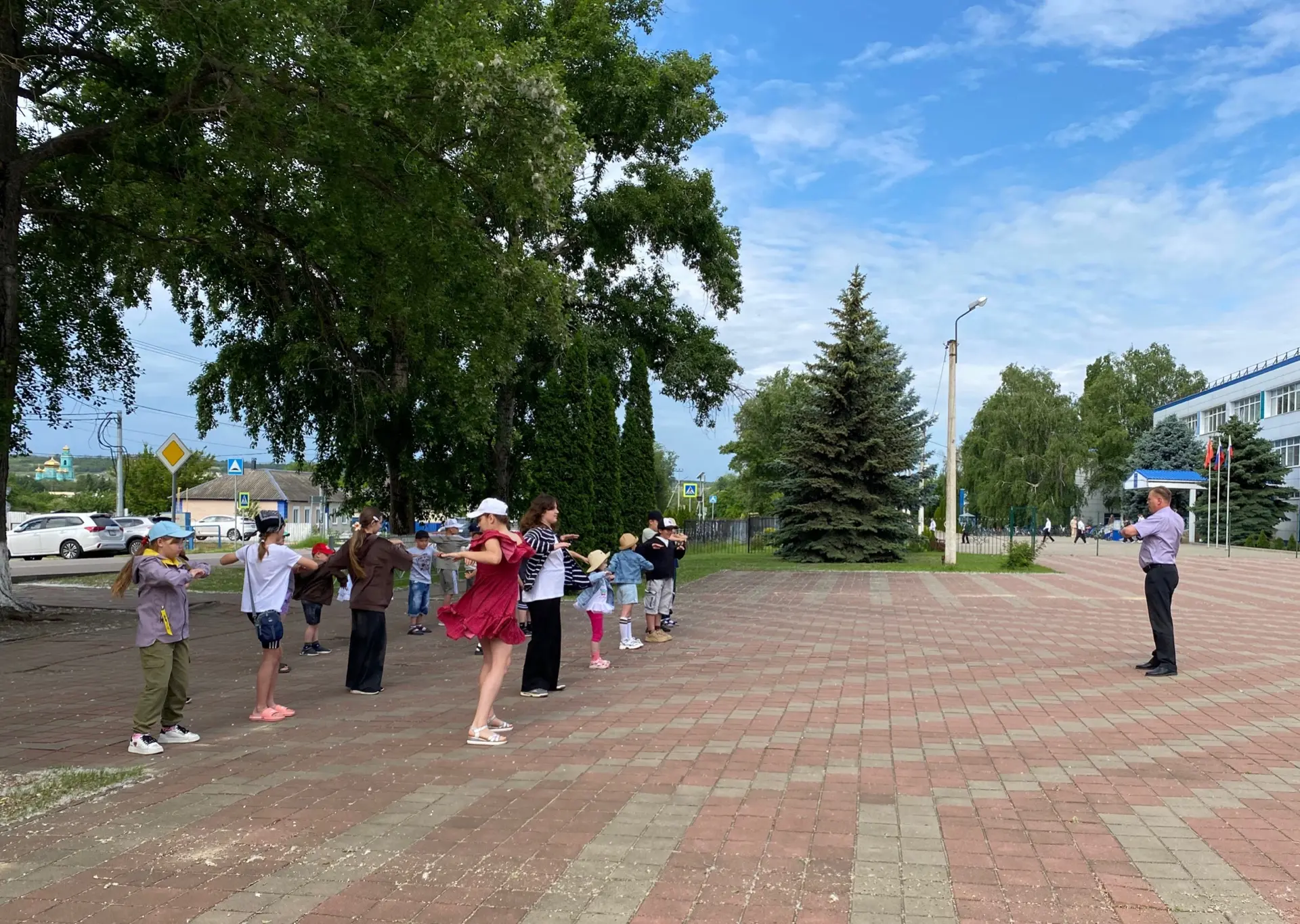 Четвертый день в детском школьном оздоровительном лагере с дневным пребыванием "Огонёк"...