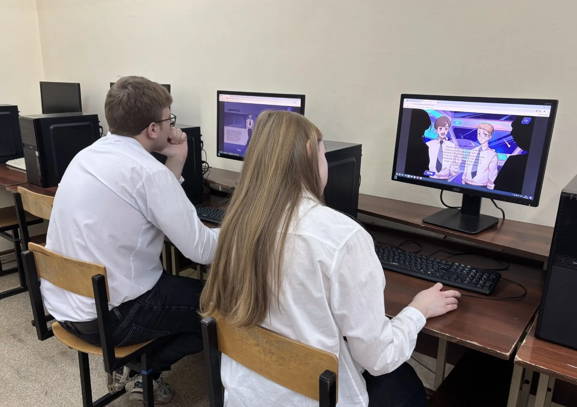 Обучающиеся 10 класса приняли участие в открытом уроке «Кибербезопасность в космосе» от компании «Ла