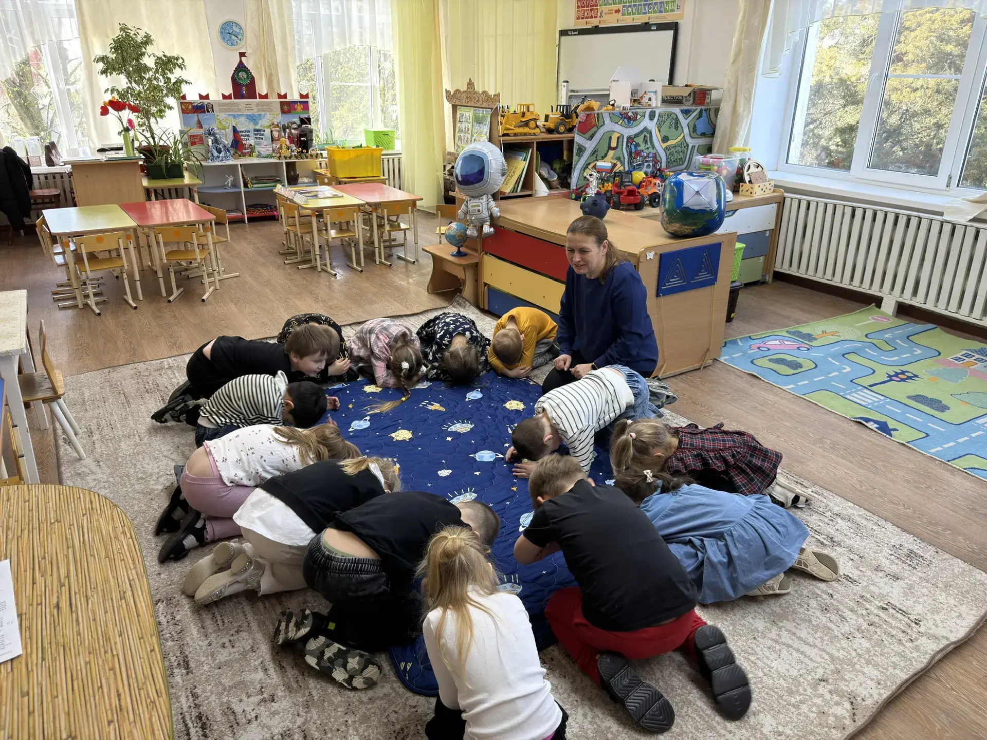 Продолжается неделя. Сегодня дети старшей группы приобрели опыт бесконфликтного взаимод...