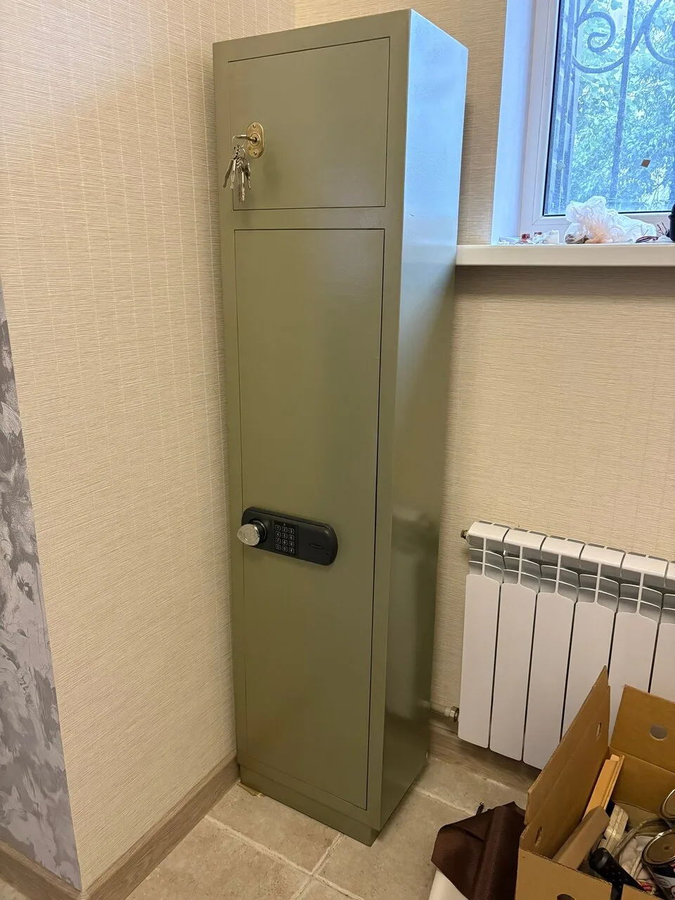 Продам сейф оружейный Diplomat с электронным кодовым замком, Донецк, 16000 руб… — публикация канала «Барахолка ДНР»
