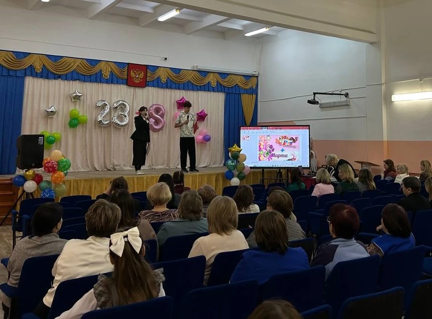 💪💐Праздничный концерт «23+ 8»  🗓 В нашей школе прошло мероприятие, посвященное сразу двум праздникам