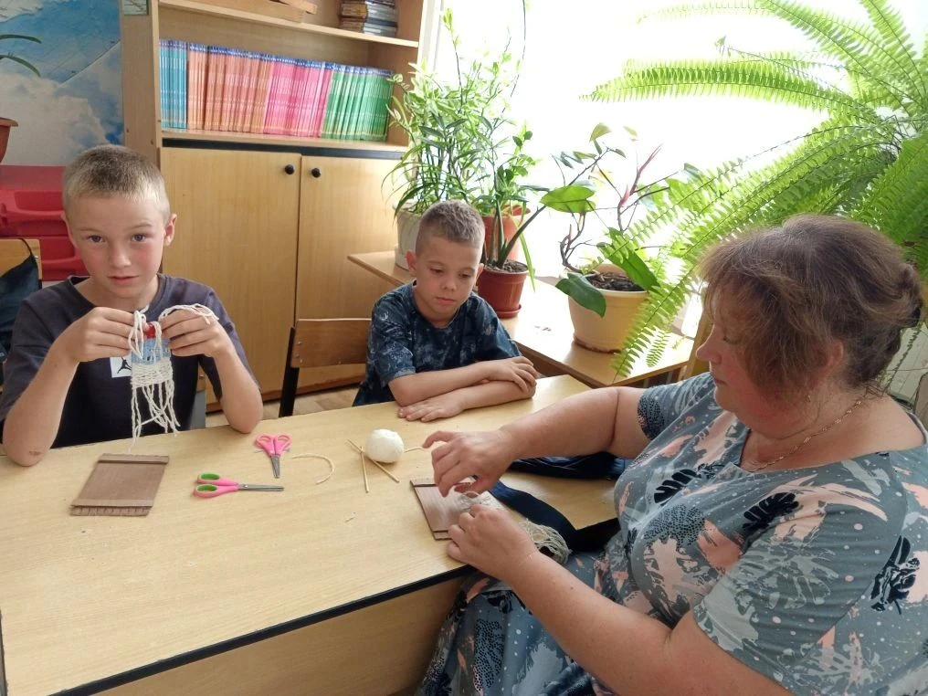 15.07.2026 года в ЛДП "Солнышко" отряд "Звезда" работники дома культуры  Братского сельского поселен