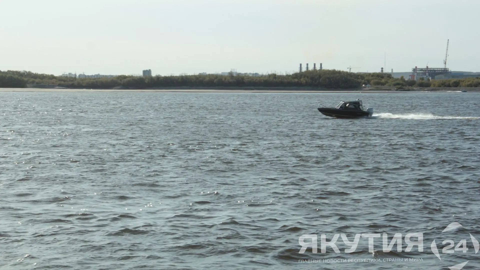 Скоростные катера начали перевозить пассажиров между Якутском и Нижним Бестяхом  Речные пассажирские