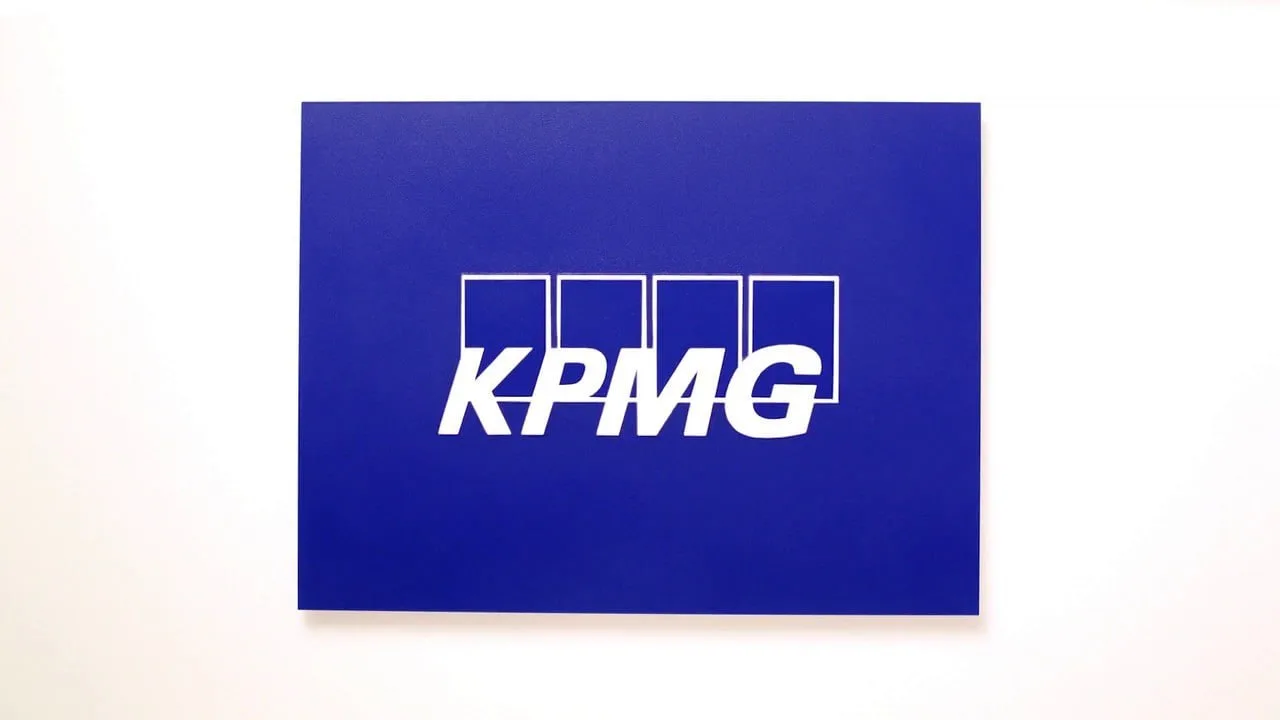 KPMG отозвала отчет об искусственном интеллекте из-за выдуманных данных