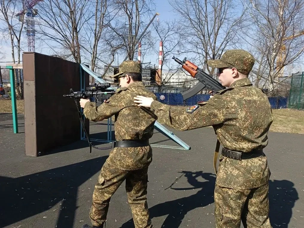 🏆 В нашей школе прошел отборочный этап военно-патриотической игры «Зарница 2.0».  «Зарница 2.0» — эт