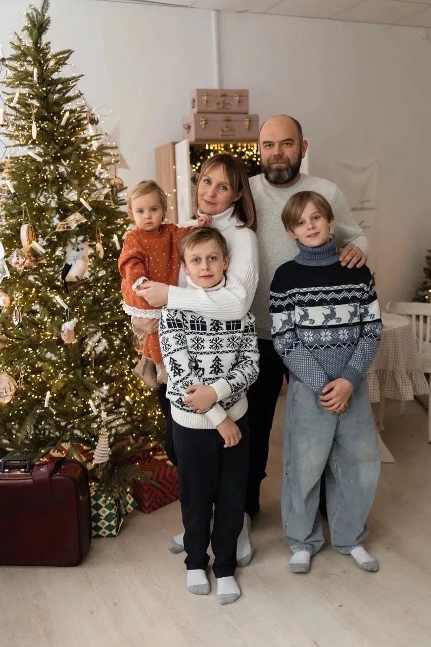 ❗️Друзья, к нам пришла тяжёлая новость.

Этой ночью в результате атаки БПЛА пострадала семья Ануфрие