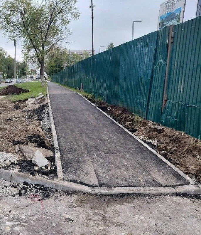 🛠️ В Новокуйбышевске у театра «Грань» на Чернышевского сделали ровный тротуар.
