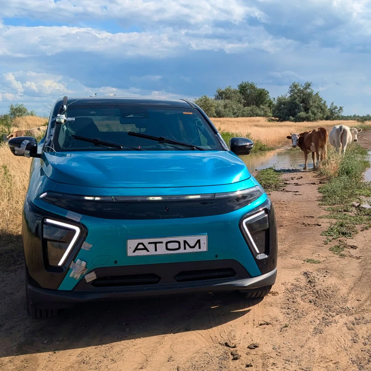 По степям, по полям синий Атом едет к нам🚜

Серийный Атом испытали в Астрахани при +42°С

Чтобы про