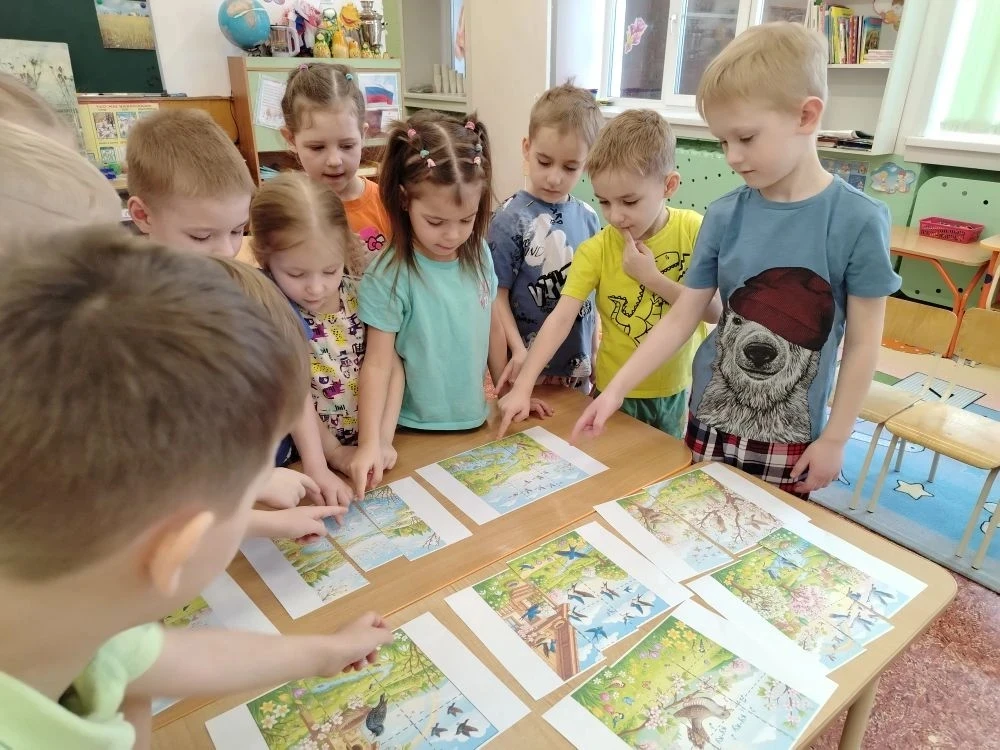 В ясном небе солнце светит,