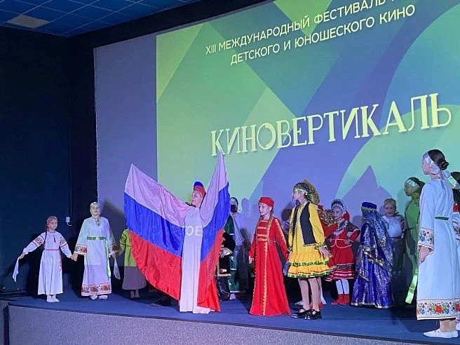 В Саратове стартовал международный фестиваль "Киновертикаль"