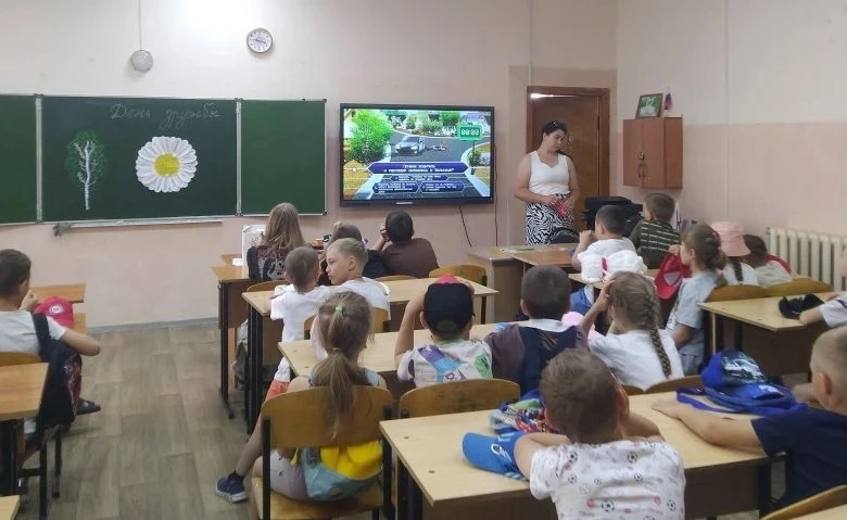 10 числа каждого месяца проводится Единый день безопасности, поэтому именно 10 июня стал Днем безопа