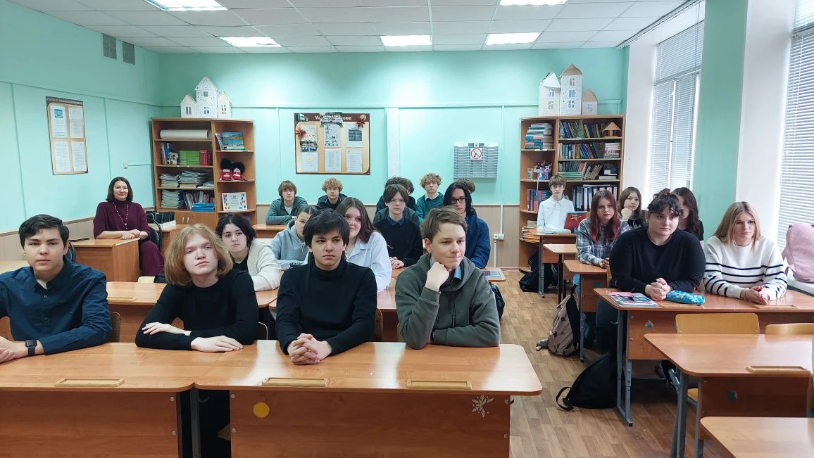 C 19 по 30 января в библиотеке ко дню полного снятия блокады Ленинграда прошли часы памяти «Мы помни