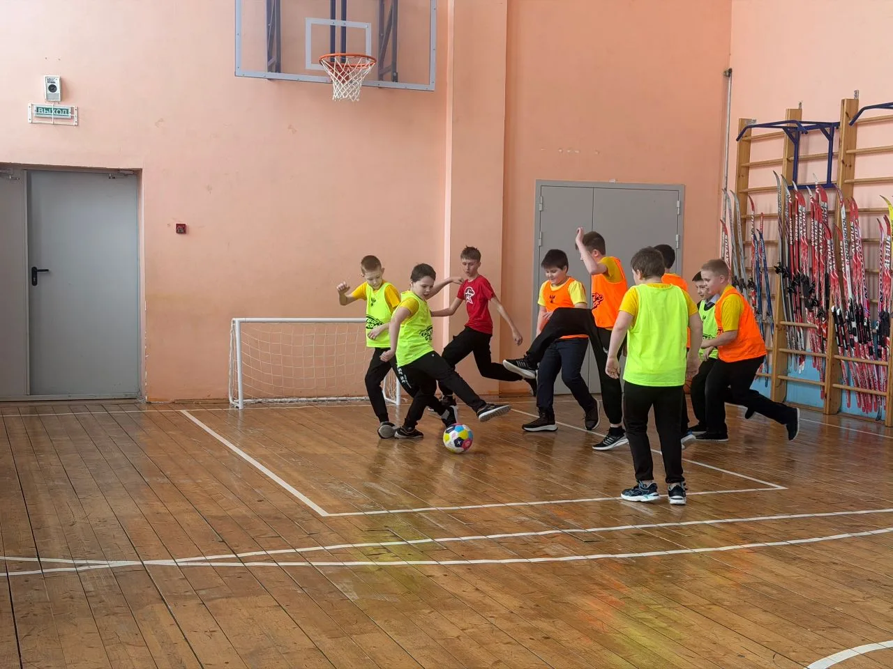 Спорт, драйв и «Орлята»! 🦅👟  У наших младших товарищей — «Орлят России» — спортивная жизнь кипит так