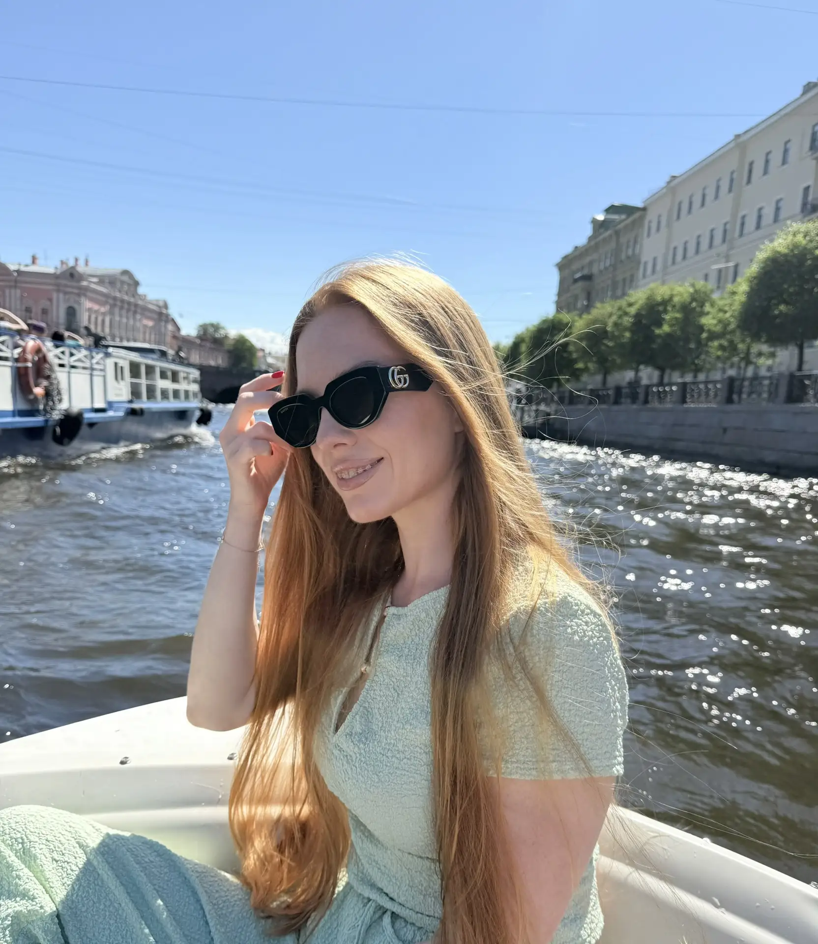 Наконец-то тепло в Питере☀️
А то что-то июнь не особо жаловал нас теплом и солнцем…