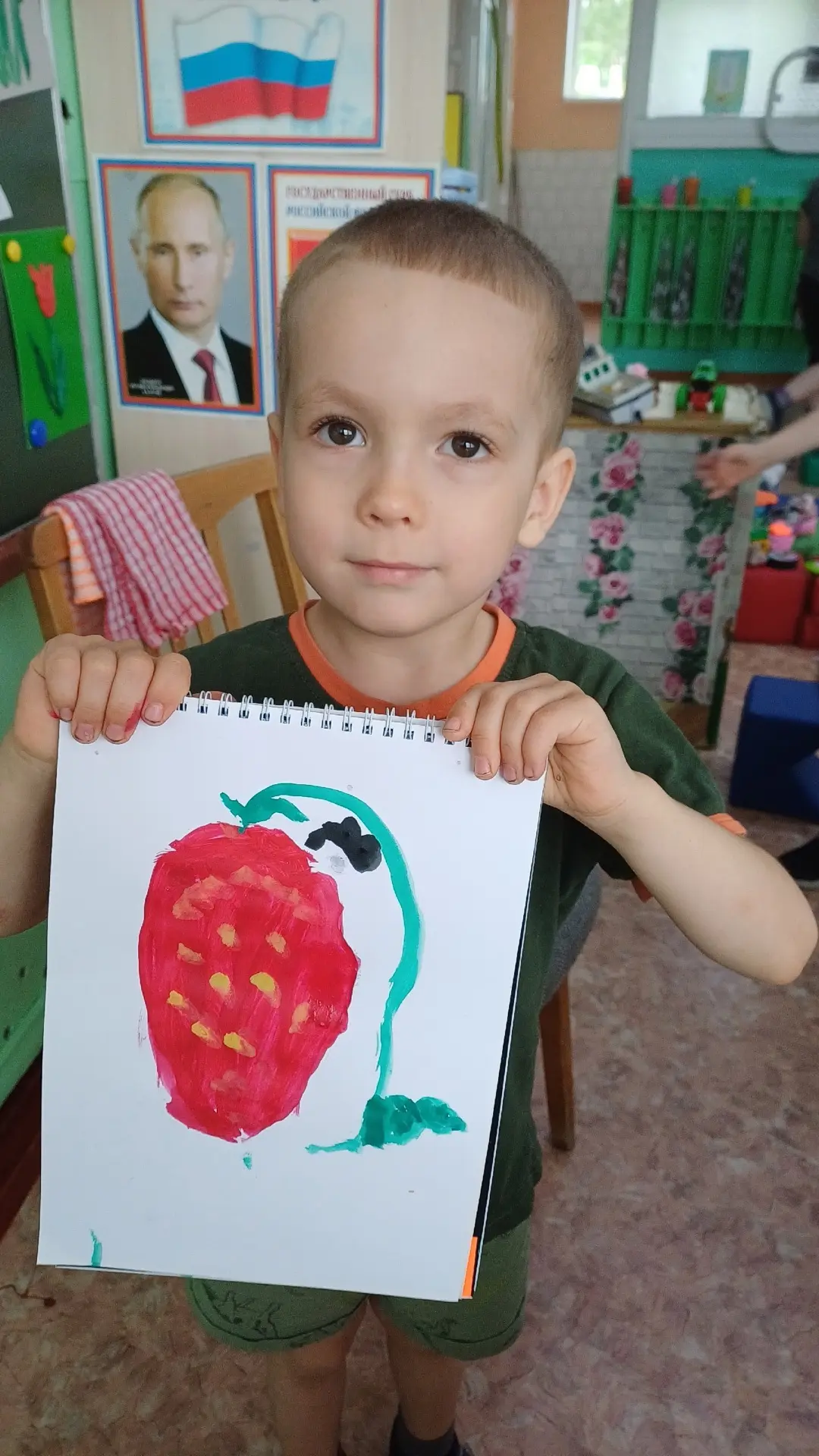 🍓 Как треугольник стал ягодой: лесные сказки в средней-подготовительной группе.
Сегодня наши ребята