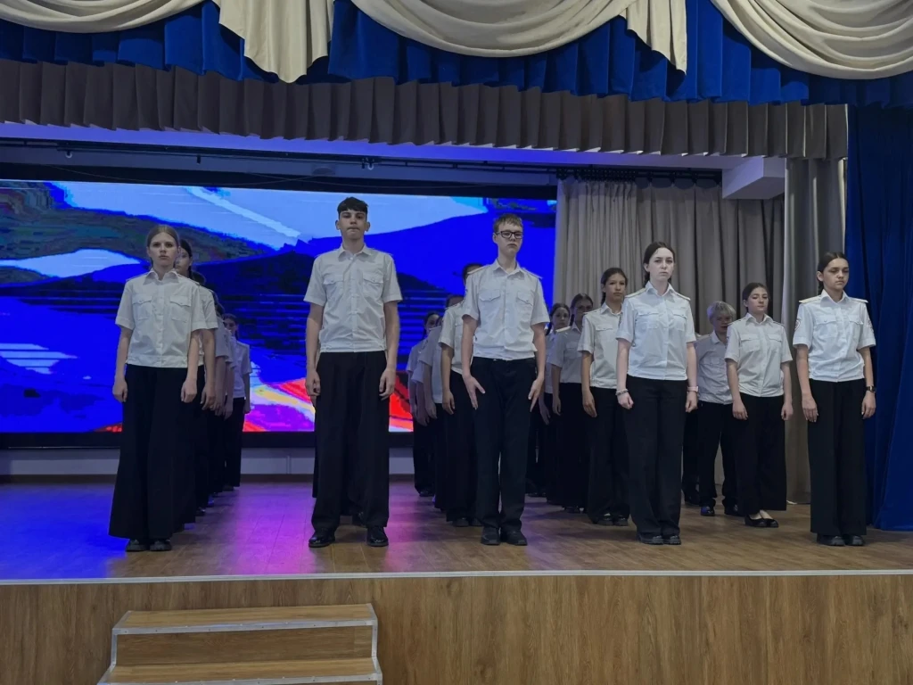🪖 Юные помощники полиции получили заветные удостоверения  ✅ В Старостаничной школе состоялось торжес