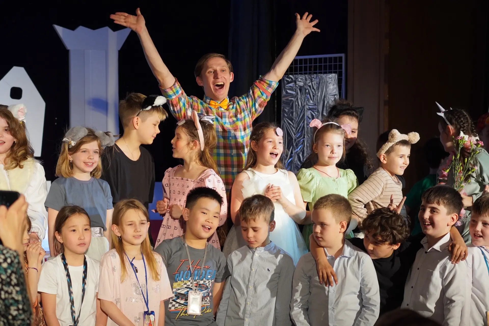 Новый спектакль 😍  🎭 Вчера наши самые юные актеры театральной студии «ТИМ» представили зрителям спек