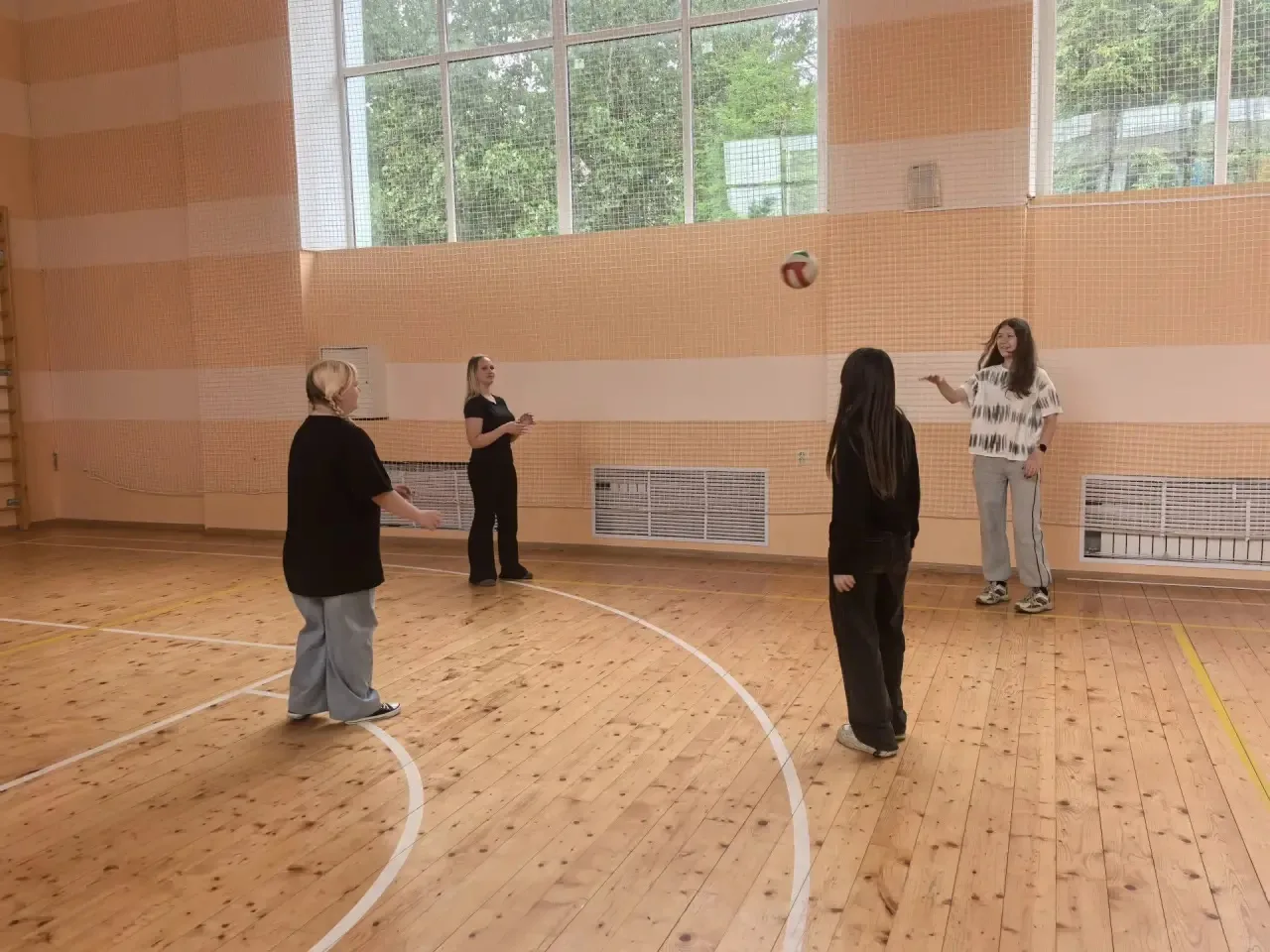 🌿 6-й день в ЛТО «Дружба»: труд, спорт и творчество!

Шестой день в нашем лагере снова выдался неве