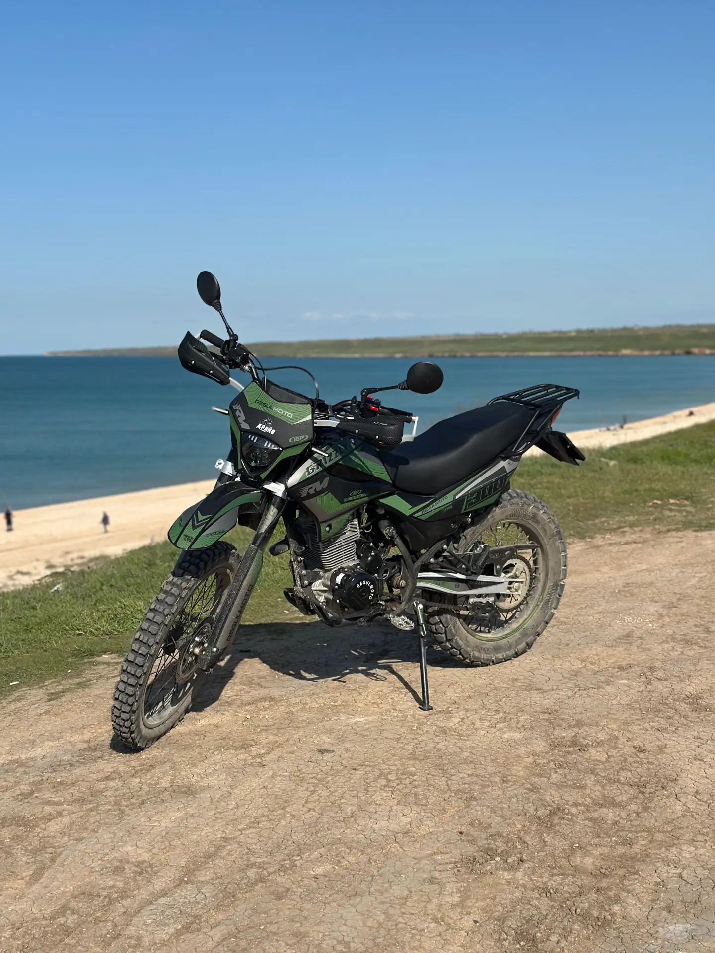 Продам Эндуро, пробег 500 км, только прошел обкатку. С ПТС. Падений не было, весь целый...