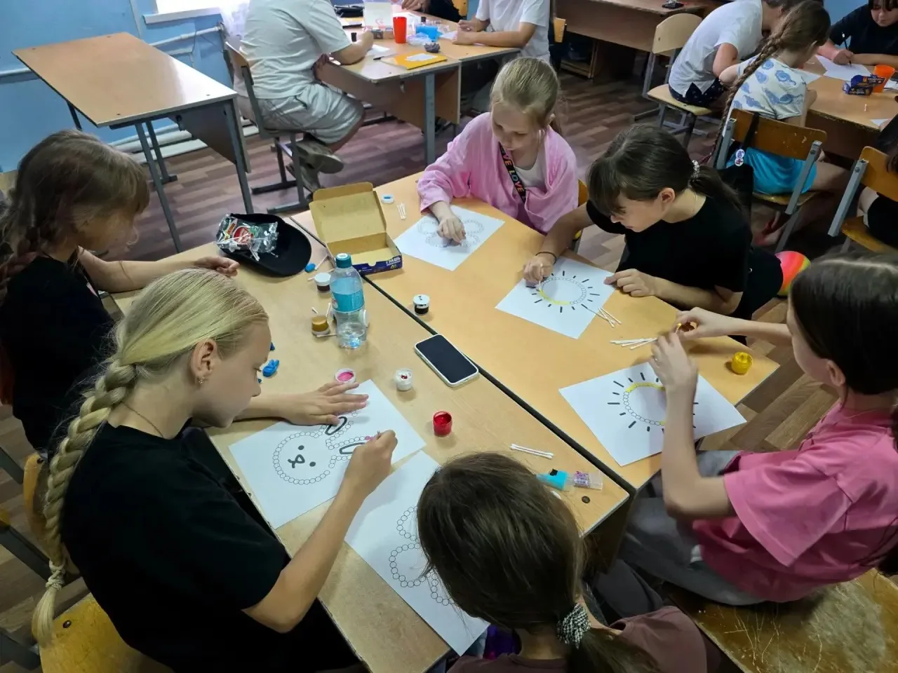 🎨 Мастер-класс в Четвёртом Отряде 🌟

Буквально вчера в нашем любимом Четвёртом Отряде прошёл увлек