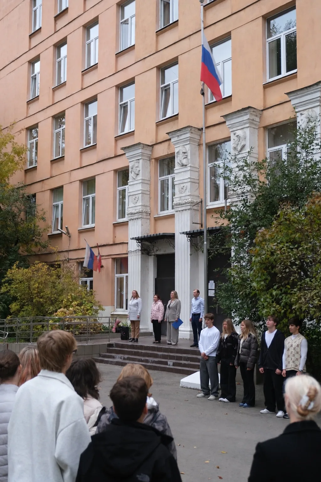 🇷🇺 Сегодня — особенный понедельник!