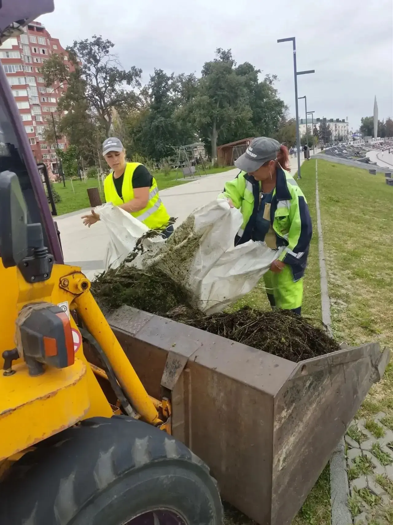 Пензавтодор продолжает приводить городскую набережную в порядок