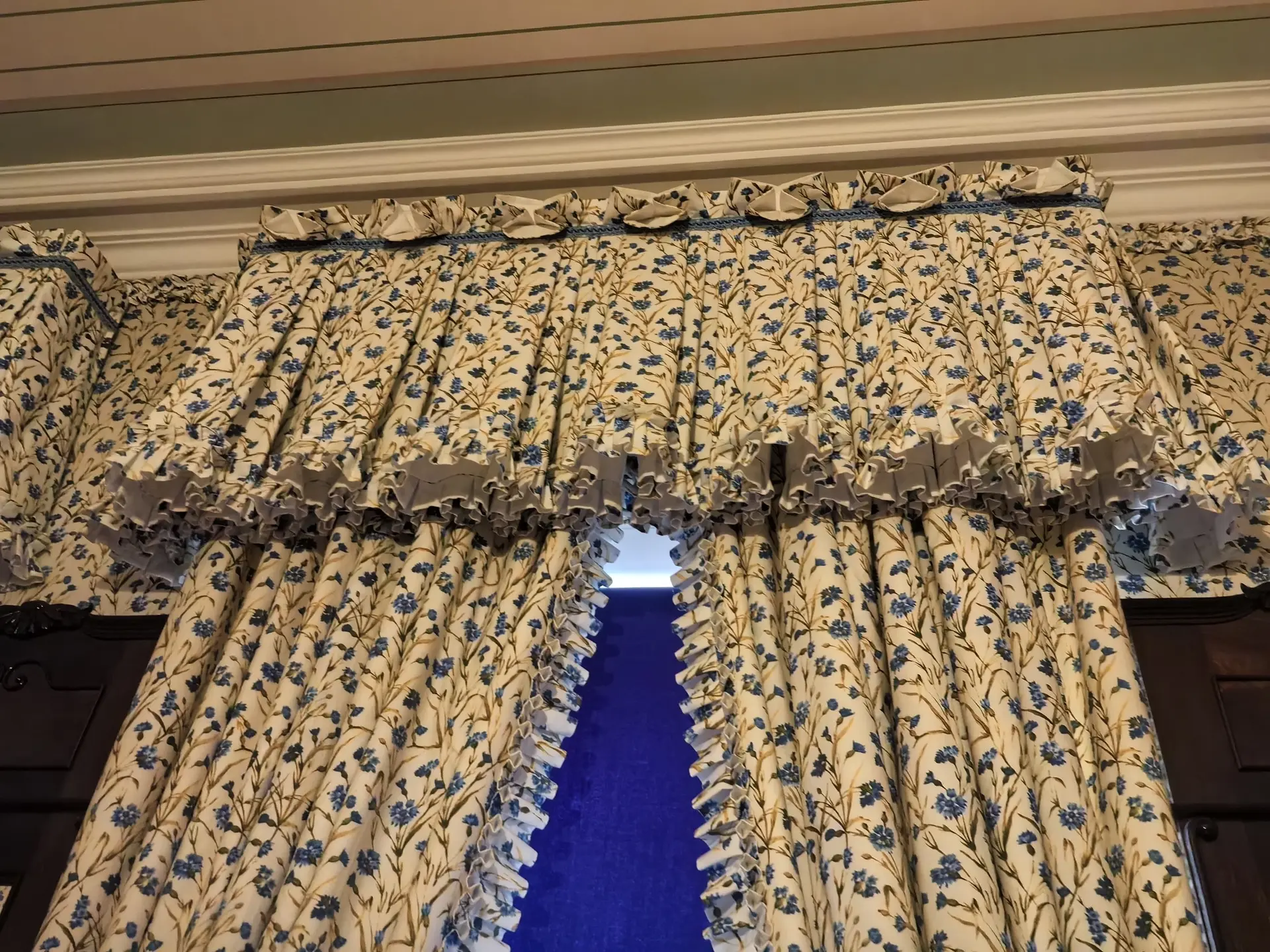 А ГДЕ  у ВАС это лежит?